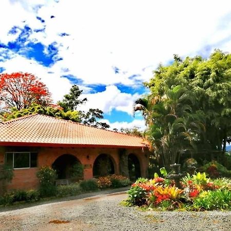 Hotel Boutique Casona Del Cafetal And Lakeside Restaurant Cachi Bagian luar foto
