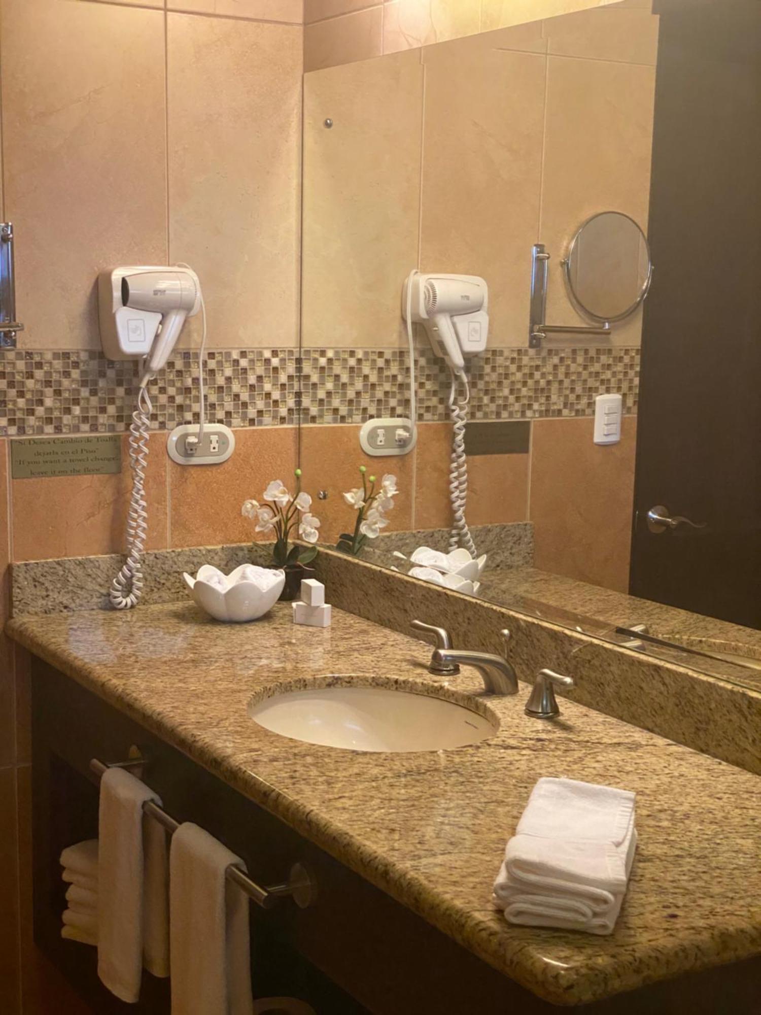 Hotel Boutique Casona Del Cafetal And Lakeside Restaurant Cachi Bagian luar foto