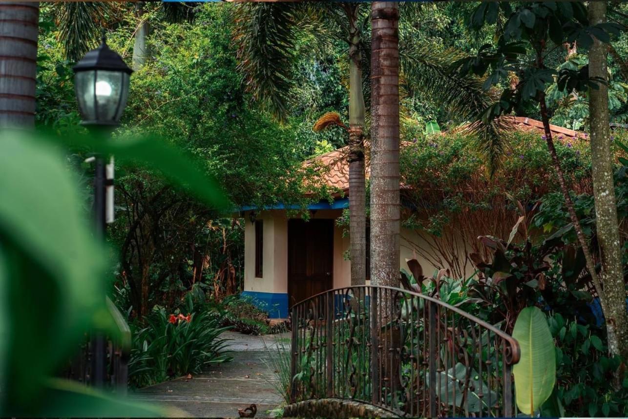 Hotel Boutique Casona Del Cafetal And Lakeside Restaurant Cachi Bagian luar foto