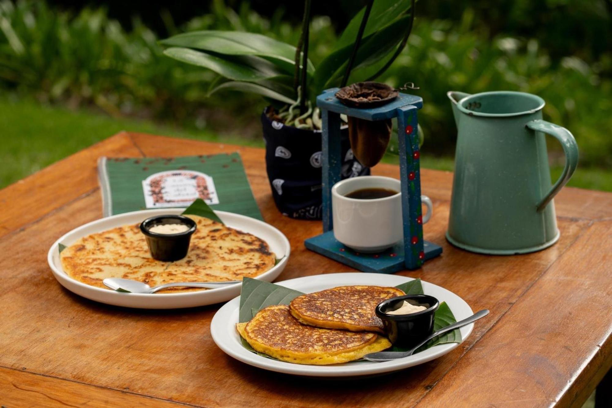 Hotel Boutique Casona Del Cafetal And Lakeside Restaurant Cachi Bagian luar foto