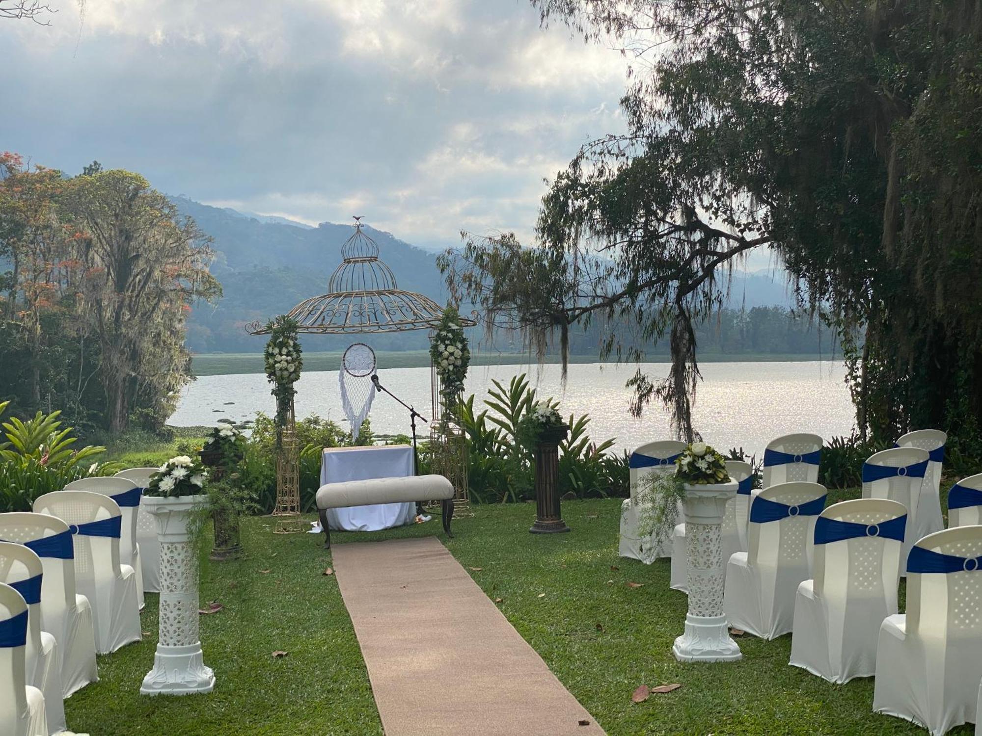 Hotel Boutique Casona Del Cafetal And Lakeside Restaurant Cachi Bagian luar foto